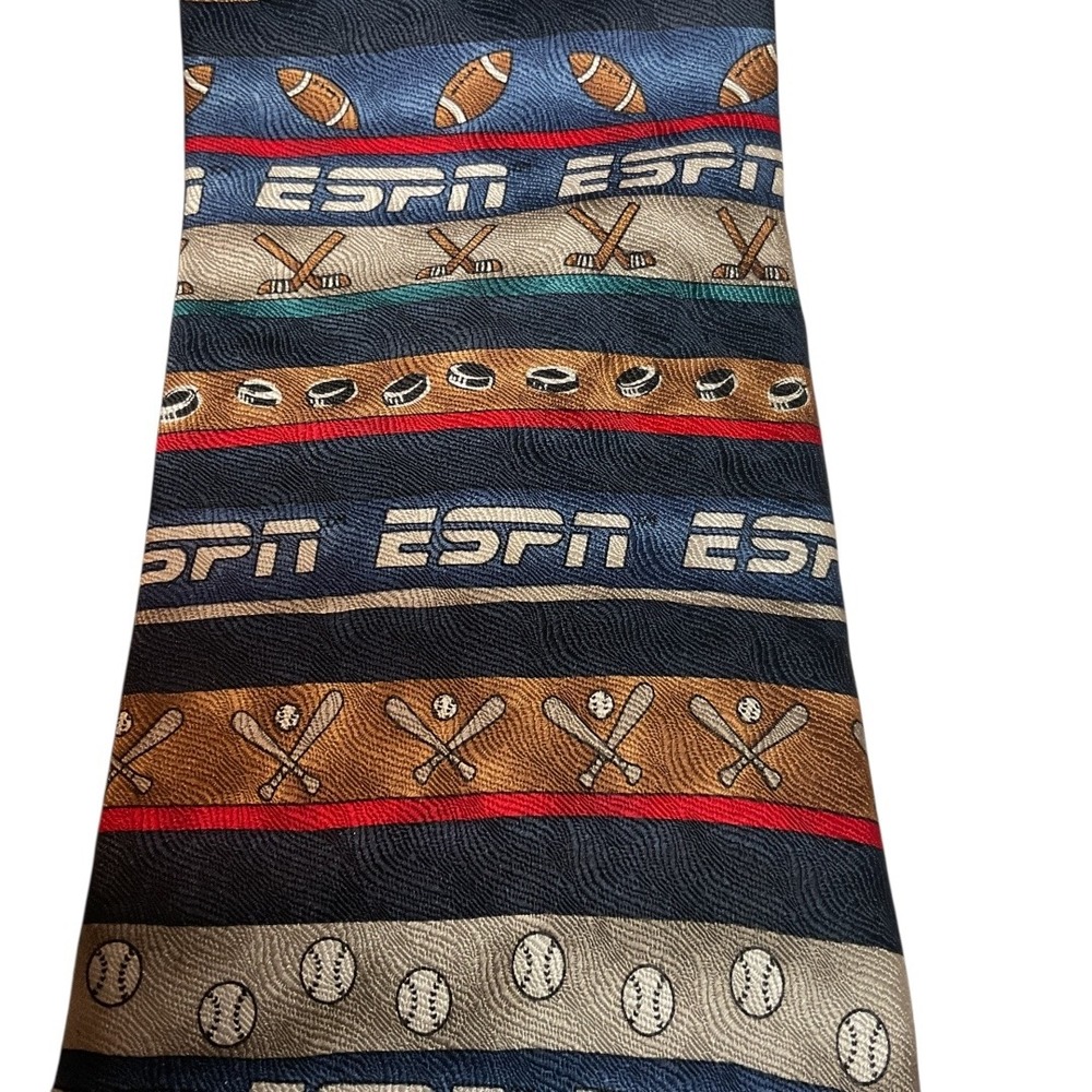 ESPN Men's Sports Pattern 100% Silk Necktie Classic Athletic Theme‎ Dress Tie OS